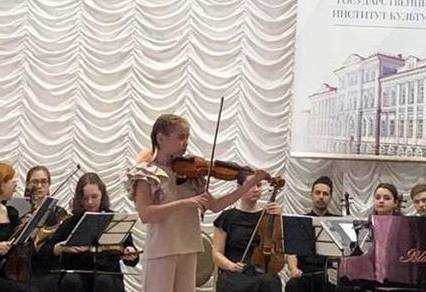 Воспитанница музыкальной школы в Губахе выступала в концерте «Tutti с оркестром»