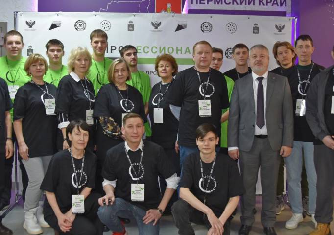 Поддерживаем молодых профессионалов. Лучших аппаратчиков и ремонтников готовят в УХТК – это в очередной раз доказали студенты колледжа