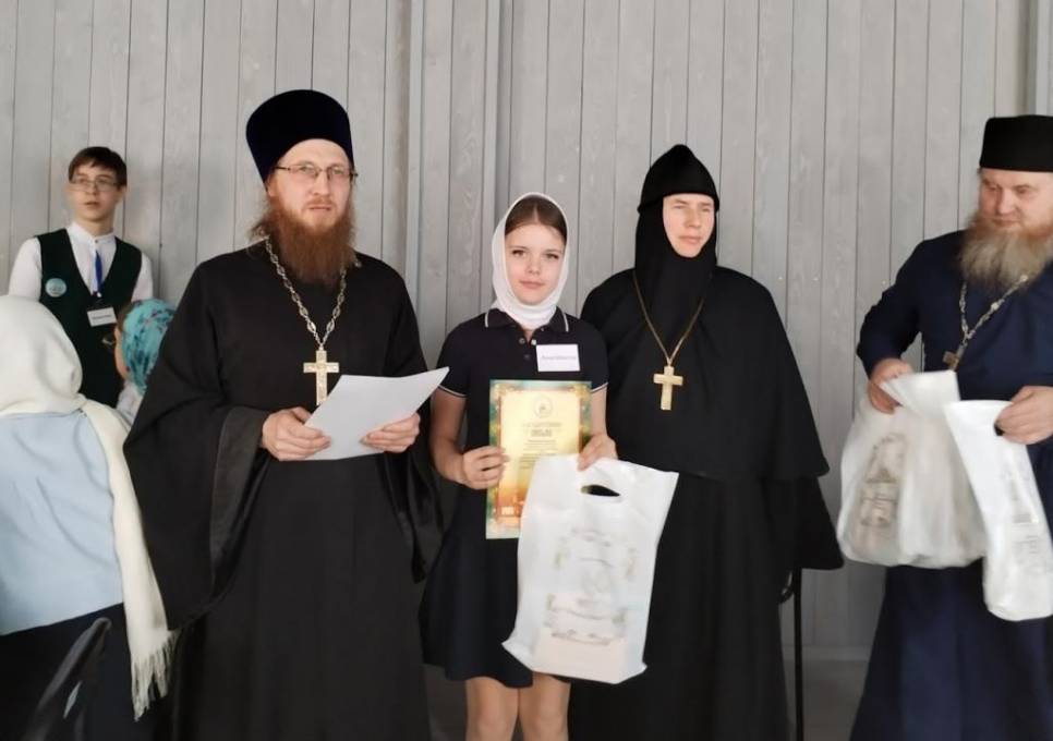 Губахинские школьники успешно выступили в епархиальном конкурсе чтецов