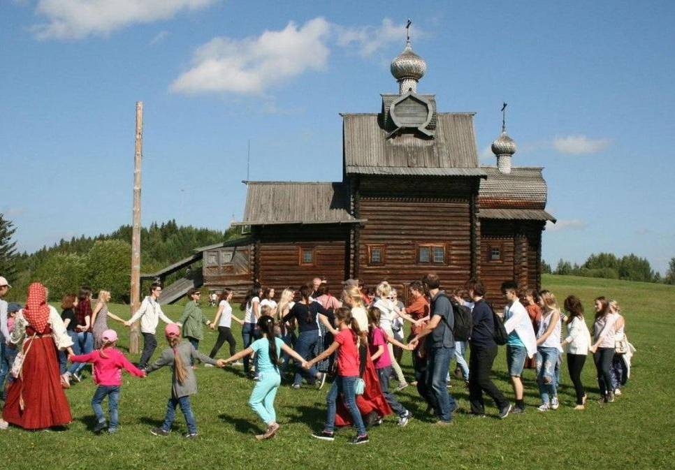 От лаптей до дубаса. В Год народного единства пермяки могут отправиться в гости к другим национальностям