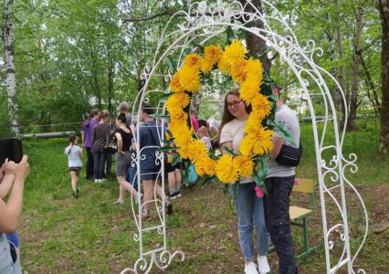 Всё про «Одуванчики». Узнали, где растут эти цветы, съедобны ли и почему приносят столько радости