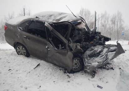В Губахинском округе в аварии пострадали водители двух автомобилей