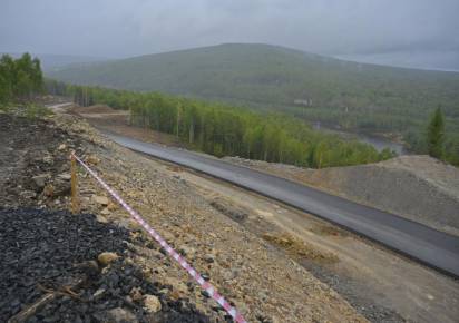 Проект - на перспективу. В Губахе завершено строительство первого этапа автомобильной дороги к вершине горы Крестовой